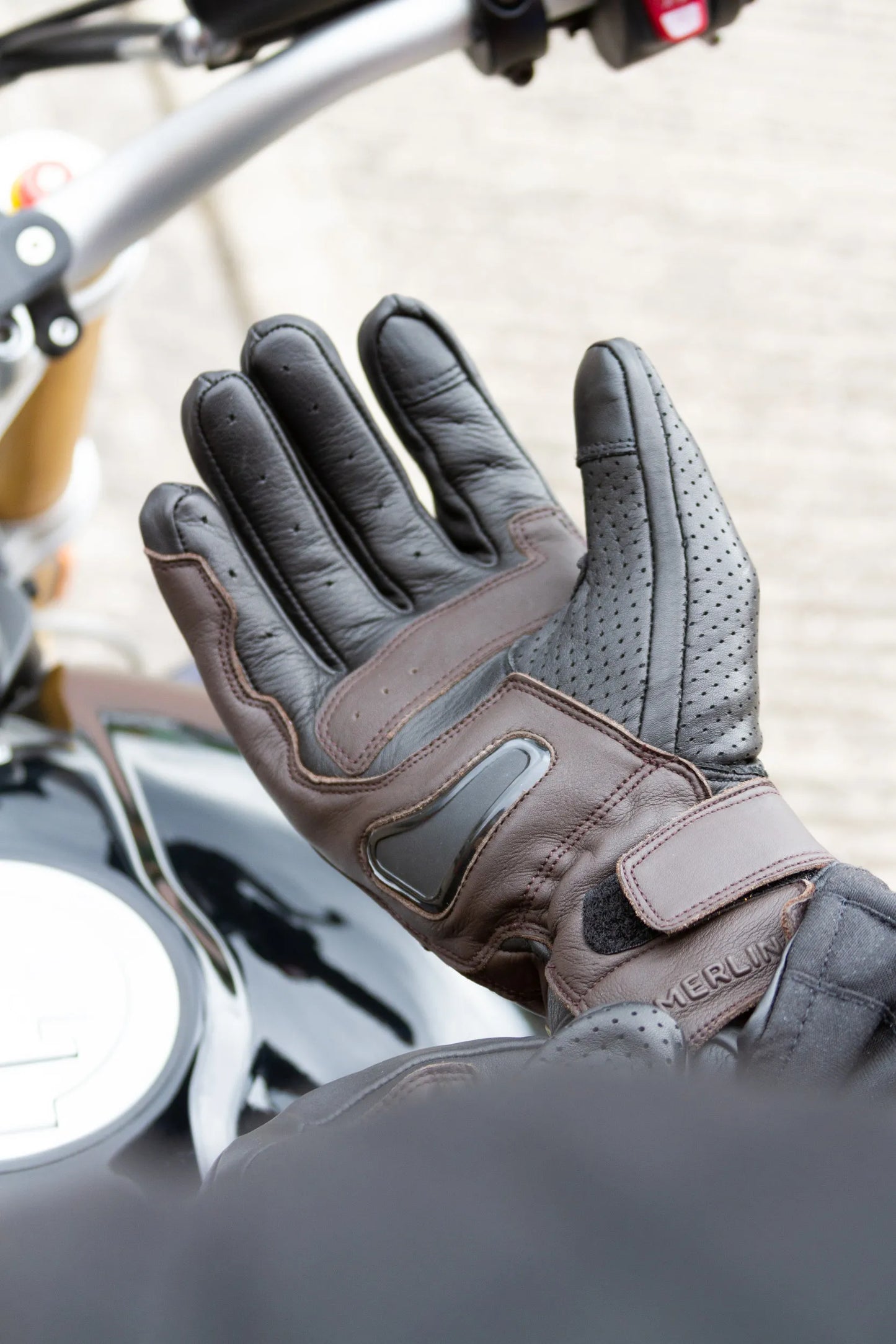 Merlin - THIRSK Gloves - Black